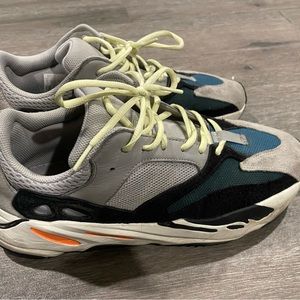 Yeezy Boost 700 Wave Runner